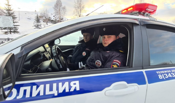 Семья из Челябинской области едва насмерть не замерзла на трассе Семья из Челябинской области едва насмерть не замерзла на трассе