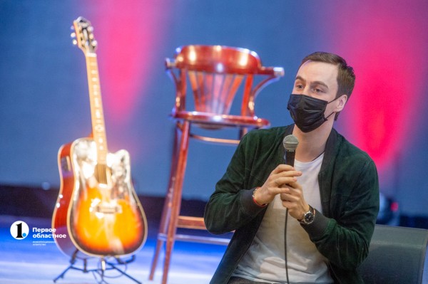 Иван Абрамов: «Я окружил себя смехом, потому что мне страшно в тишине»