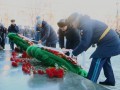 В Челябинске прошла церемония возложения цветов и венков
В Челябинске прошла церемония возложения цветов и венков