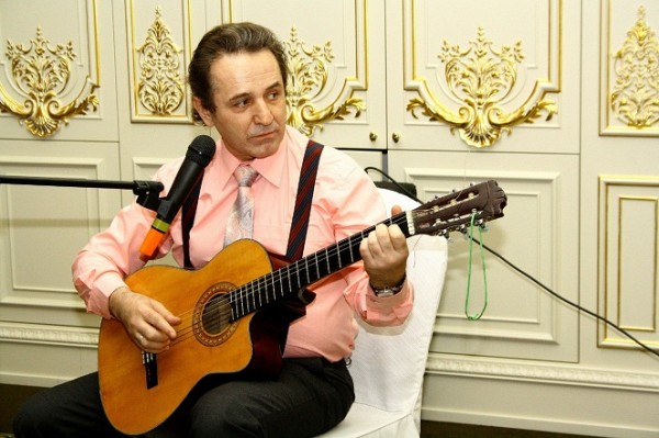 Челябинские актеры рассказали, сложно ли быть человеком театра