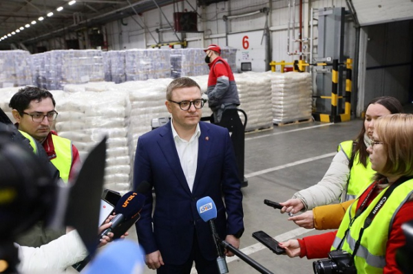 Забудьте про дефицит! В Челябинск бесперебойно поступают продукты Забудьте про дефицит! В Челябинск бесперебойно поступают продукты