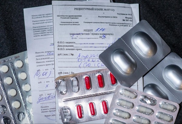Лекарства из челябинских аптек обнаружены на черном рынке
