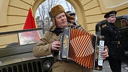 Концерт «Крымская весна» в Челябинске собрал 7000 человек Концерт «Крымская весна» в Челябинске собрал 7000 человек