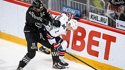 Хоккеисты «Металлурга» одержали победу над «Трактором» и вышли вперед в серии плей-офф Кубка Гагарина Хоккеисты «Металлурга» одержали победу над «Трактором» и вышли вперед в серии плей-офф Кубка Гагарина