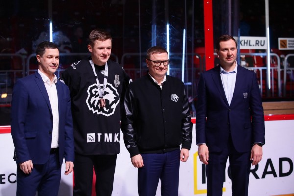 Алексей Текслер: “Бронзовая медаль - трамплин для новых побед “Трактора” Алексей Текслер: “Бронзовая медаль - трамплин для новых побед “Трактора”