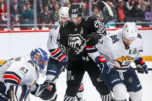 «Трактор» с разгромным счетом проиграл «Металлургу» в 4-м матче финала Востока «Трактор» с разгромным счетом проиграл «Металлургу» в 4-м матче финала Востока